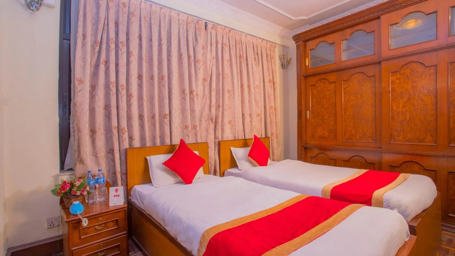 Oyo 232 Hotel Titanic Pvt Ltd Balaju 2*,  Nepal